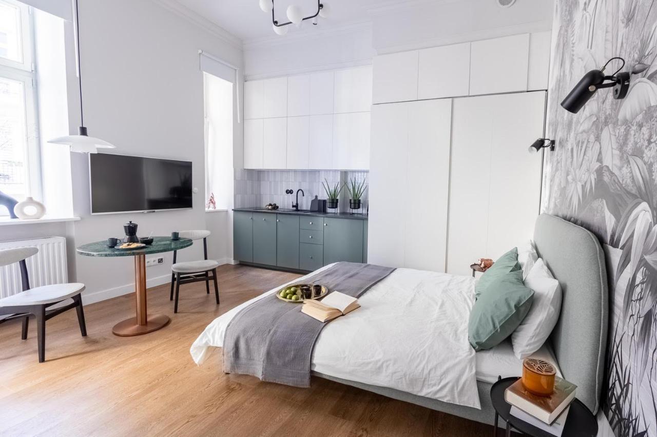 Lion Apartments - Premium Studio With Balcony Krakow Ngoại thất bức ảnh