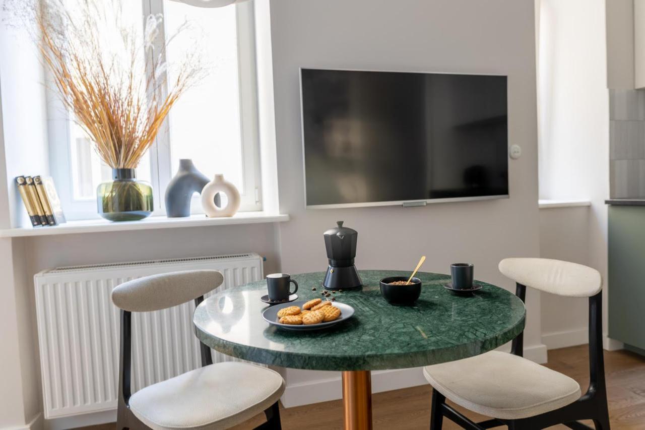 Lion Apartments - Premium Studio With Balcony Krakow Ngoại thất bức ảnh