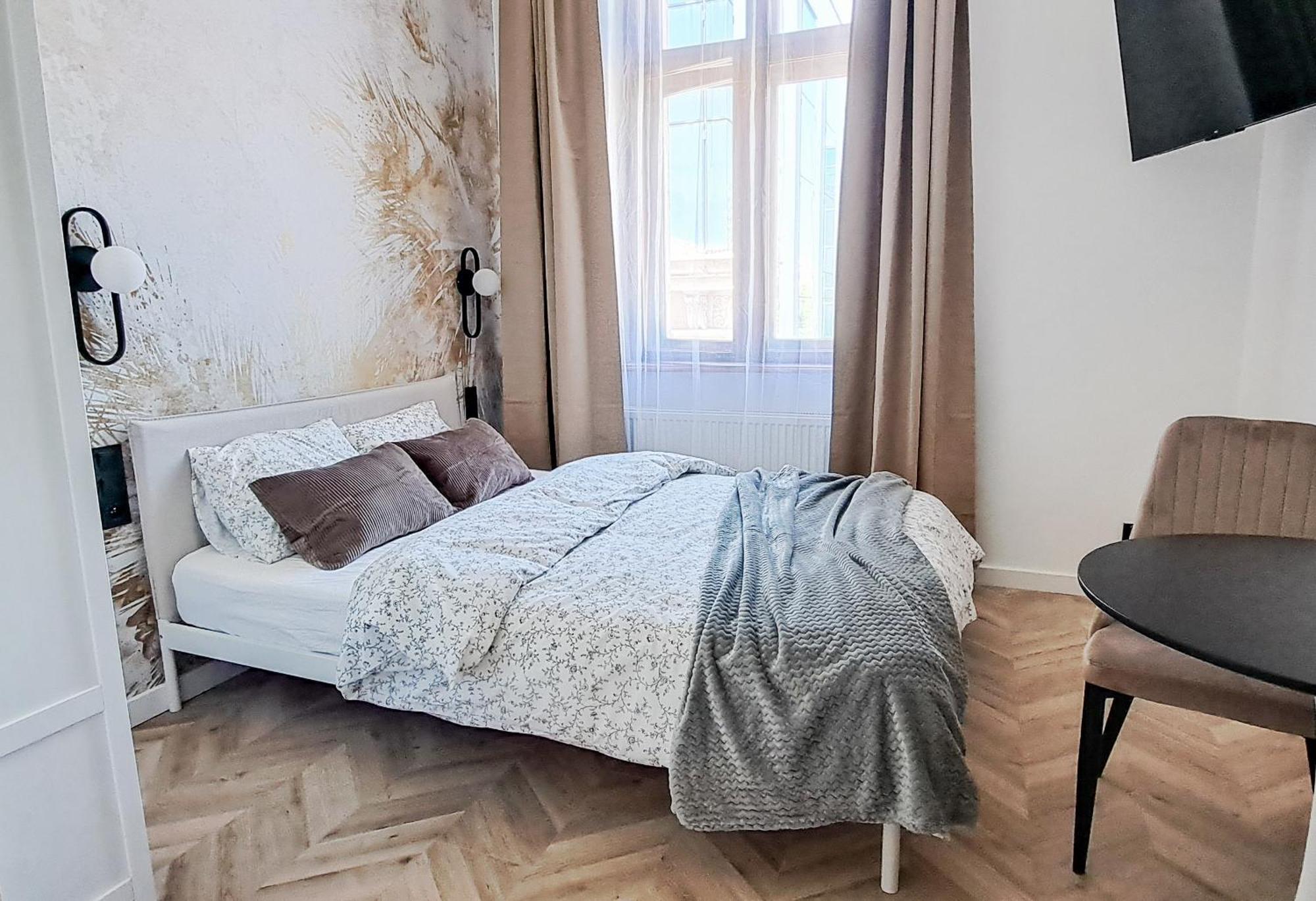Lion Apartments - Premium Studio With Balcony Krakow Ngoại thất bức ảnh